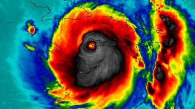 A 'face da morte': muita gente vê um monstro no foto que registrou a passagem do furacão Matthew pelo Haiti